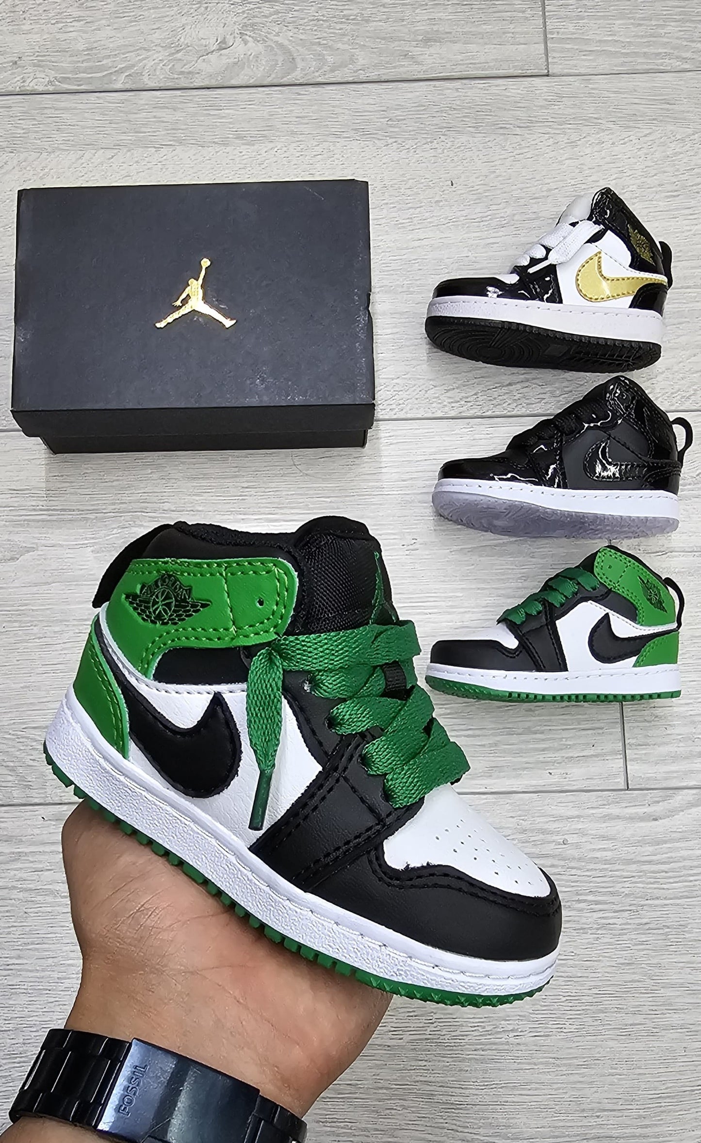 NIKE JORDAN RETRO 1